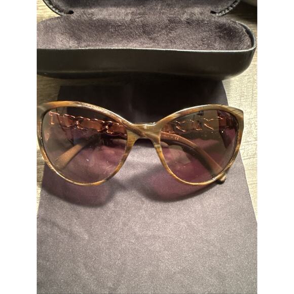 CHANEL 5215-Q Brown Chain Sunglasses w/ Case main image 7